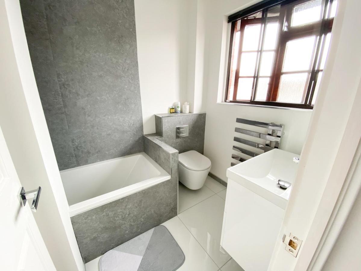 Harbourside House - Great Location - Parking - 2 En-Suites - Sleeps 5 Plus 1 Poole Exterior foto