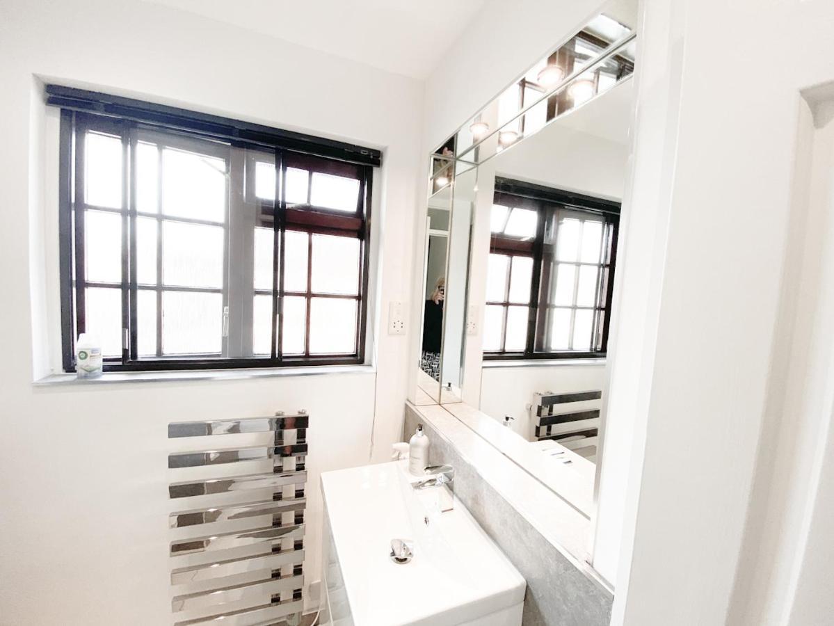 Harbourside House - Great Location - Parking - 2 En-Suites - Sleeps 5 Plus 1 Poole Exterior foto